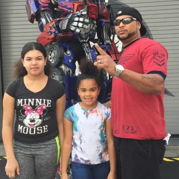 Meet your Posher, Reymond - Picture 1 of 1